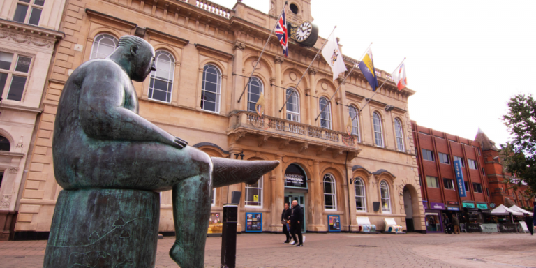 Fire-hit HSBC opens pop-up branch in Loughborough Town Hall