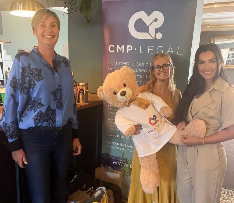 CMP Legal raises over £900 for Ashgate Hospice with charity pub quiz