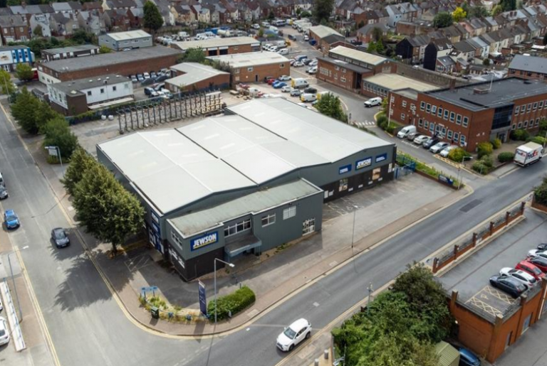 20,000ft² Mansfield warehouse sold to vehicle recovery operator