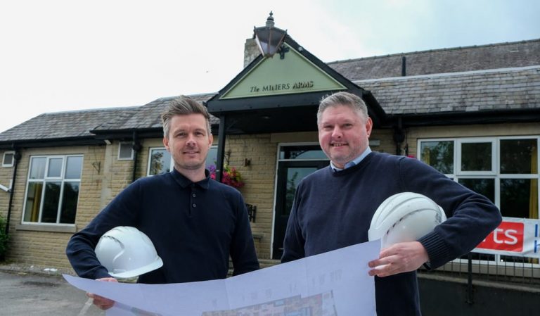 New licensee leads £310,000 refurb of Dronfield Woodhouse pub