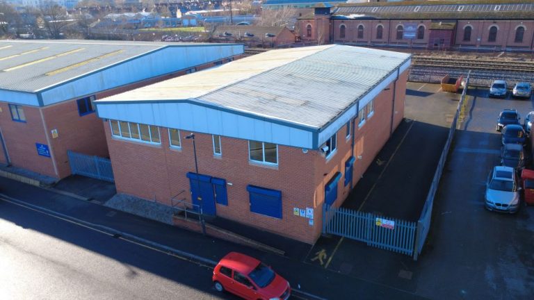 Salloways secures surrender and new lease for industrial unit